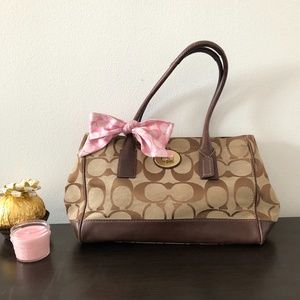 Authentic Coach Signature Madeline Large Tote
